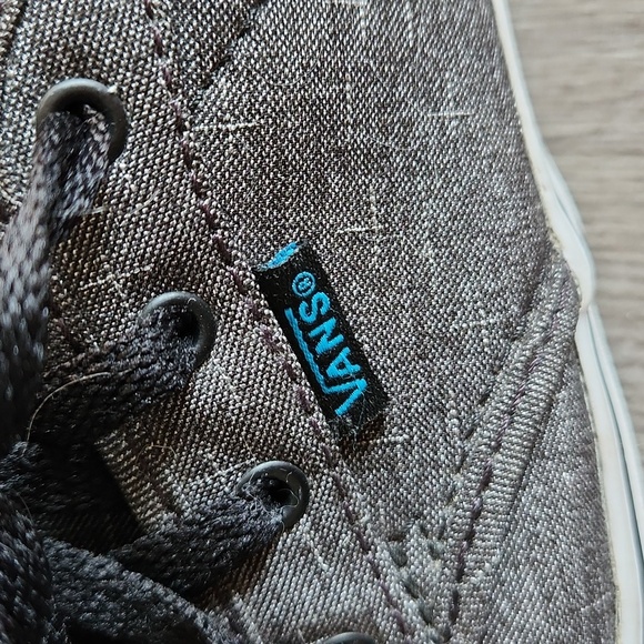 Vans Off the Wall charcoal grey sneakers, size 7 - Picture 3 of 9